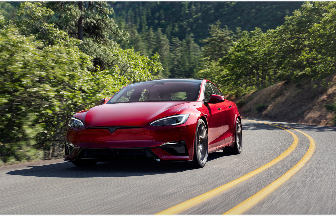 테슬라 Model S 전면부가 보이는 대표 이미지