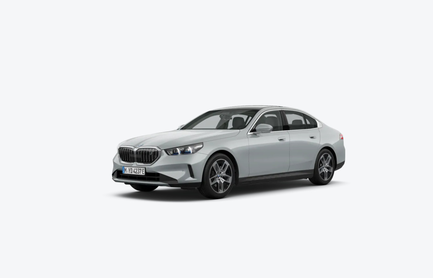 BMW i5 전면부가 보이는 대표 이미지